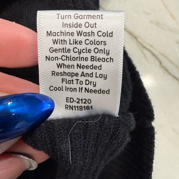 Evereve Black Textured Knit - Picture 8 of 9